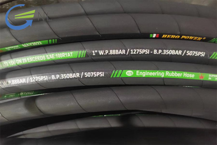 cau-tao-cua-ong-cao-su-thuy-luc