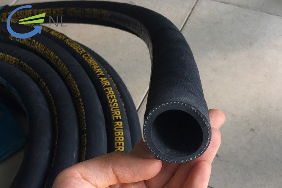 mot-so-sai-lam-thuong-gap-khi-chon-ong-cao-su-chiu-nhiet-do-cao