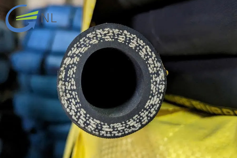 tieu-chi-chon-mua-ong-cao-su-cong-nghiep-chat-luong