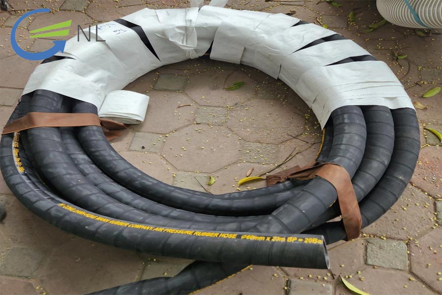 ung-dung-cua-ong-cao-su-dan-nuoc-trong-thuc-te