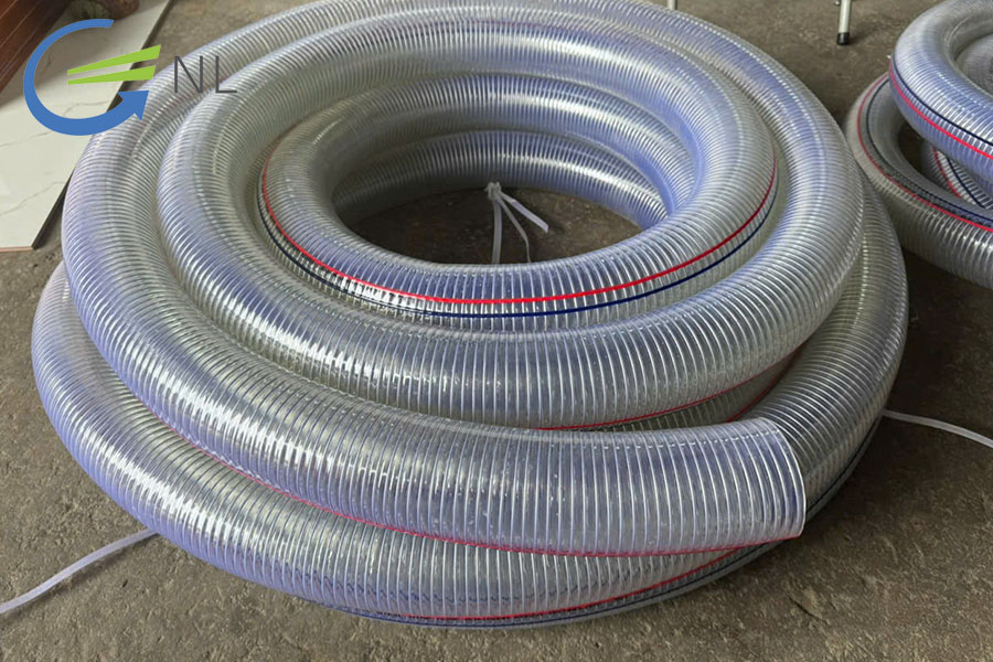 ong-nhua-mem-pvc-loi-thep-id-90-nguyen-lam-1