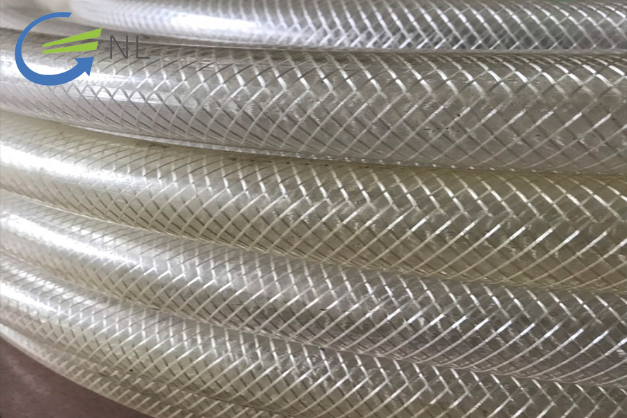 ong-nhua-luoi-deo-phi-8-nguyem-lam-1