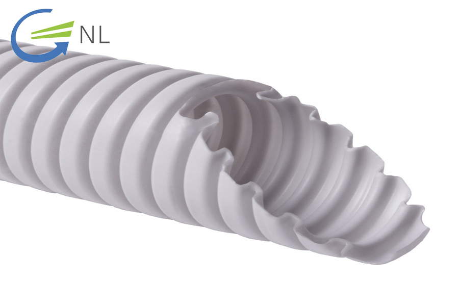 cau-tao-ong-gan-nhua-pvc-co-trau-phi-50