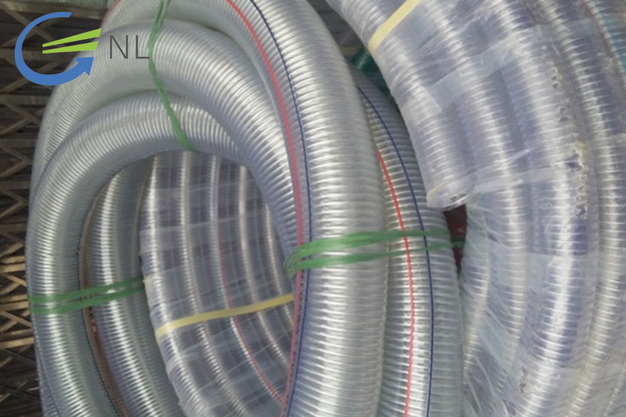 ong-nhua-mem-pvc-loi-thep-phi-250-nguyen-lam-1