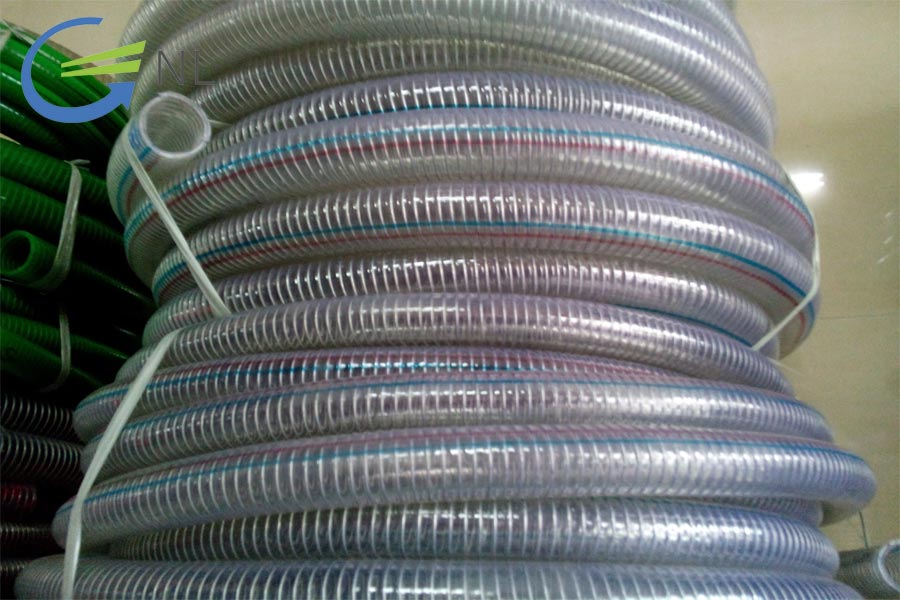 ung-dung-thuc-te-cua-ong-gan-nhua-pvc-co-trau-phi-40