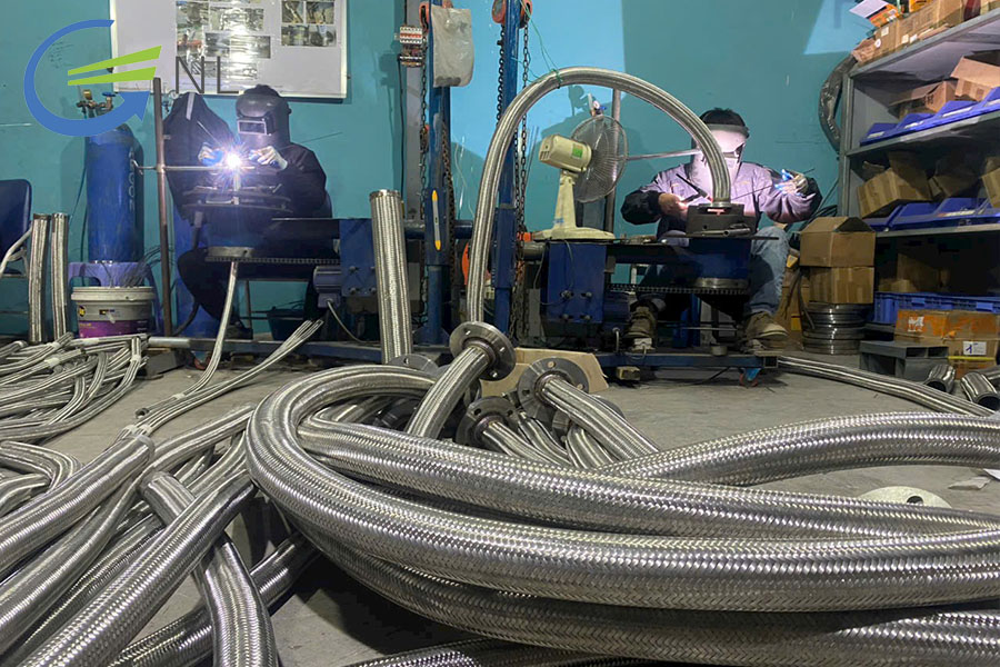 khop-noi-mem-inox-304-nguyen-lam