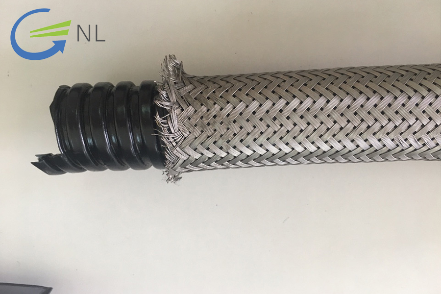 ong-ruot-ga-loi-thep-nguyen-lam-1