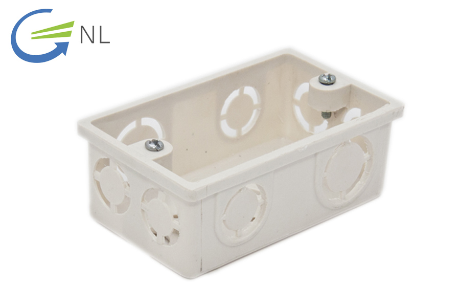 ung-dung-thuc-te-cua-hop-noi-cap-phang-sau-141x80mm