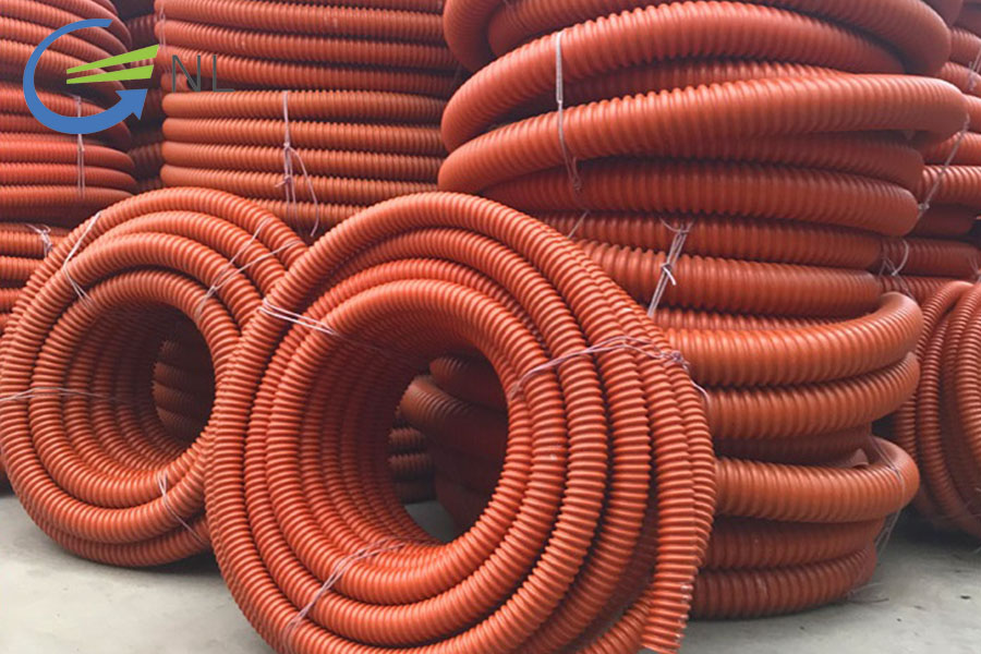 ong-ruot-ga-luon-day-dien-ban-chay-nguyen-lam-1