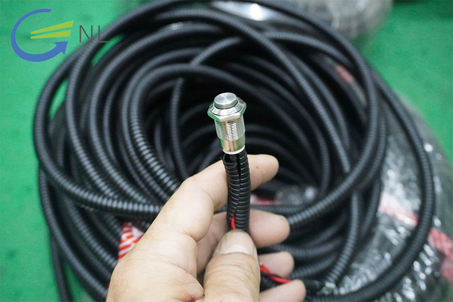 ong-ruot-ga-ngoai-troi-co-bi-gion-nut-khong-1