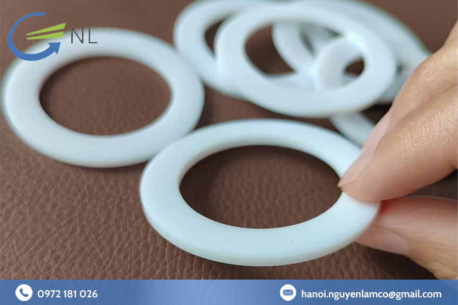 so-sanh-silicone-epdm-ptfe-trong-moi-truong-nhiet-cao